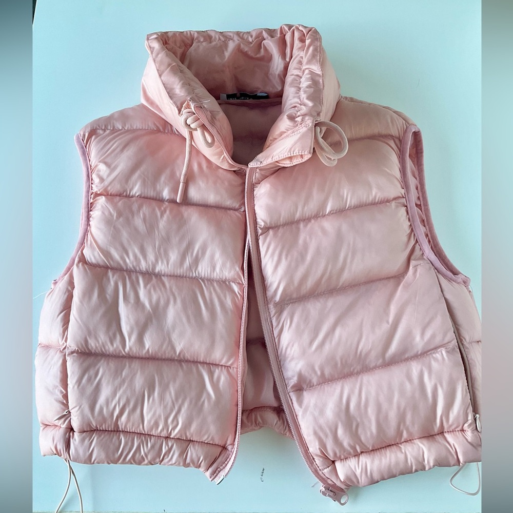 Salmon Pink Puffer Vest Women’s Size Small S Full Zip Cropped Like New